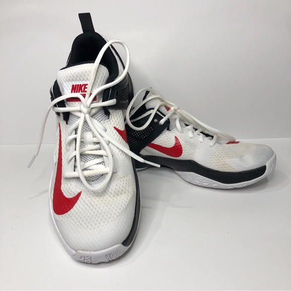 Nike Women's Volleyball Shoes - Picture 3 of 11